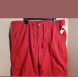 NWT Gap Men's Casual Cotton Red Shorts Size 38